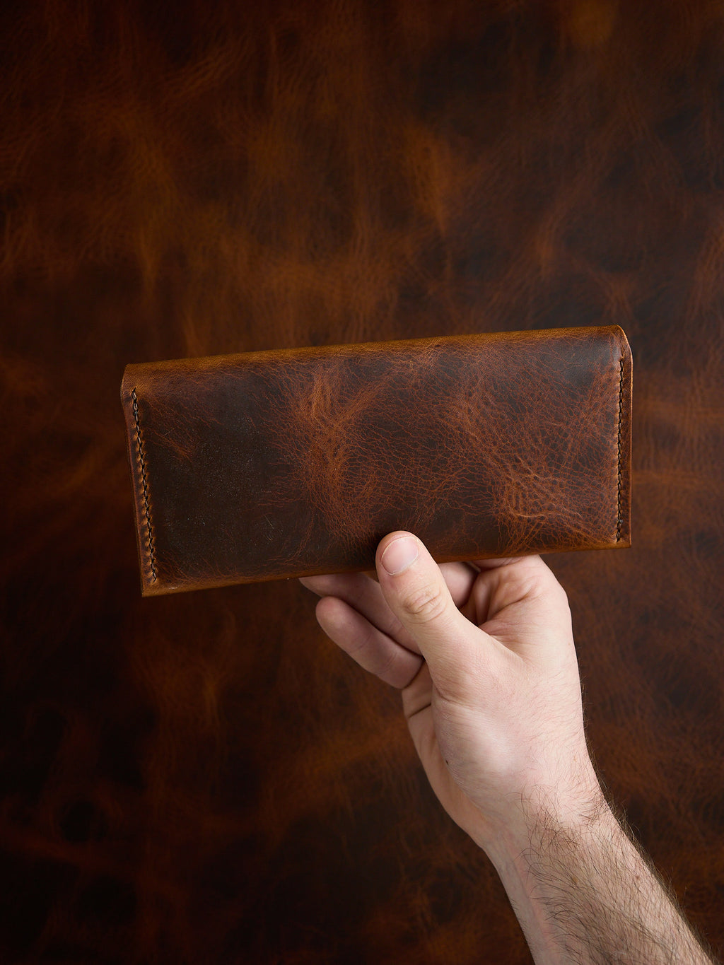 Enveloppe à billets en cuir wax cognac, format fin et raffiné